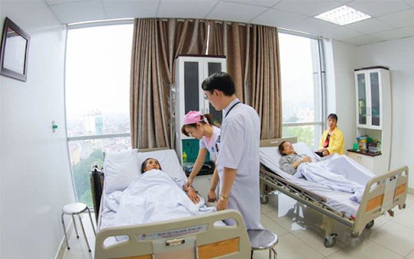 Cơ sở vật chất và trang thiết bị hiện đại phục vụ cho việc tầm soát ung thư cổ tử cung tại bệnh viện Ung Bướu Hưng Việt