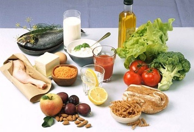 Một số lưu ý quan trọng về chế độ dinh dưỡng giúp bệnh nhân ung thư trực tràng cải thiện sức khỏe.  