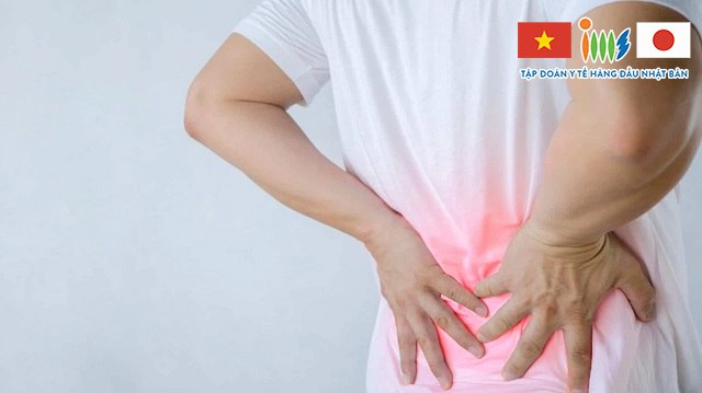 Tình trạng đau lưng sẽ càng nặng hơn khi bệnh tiến triển nặng